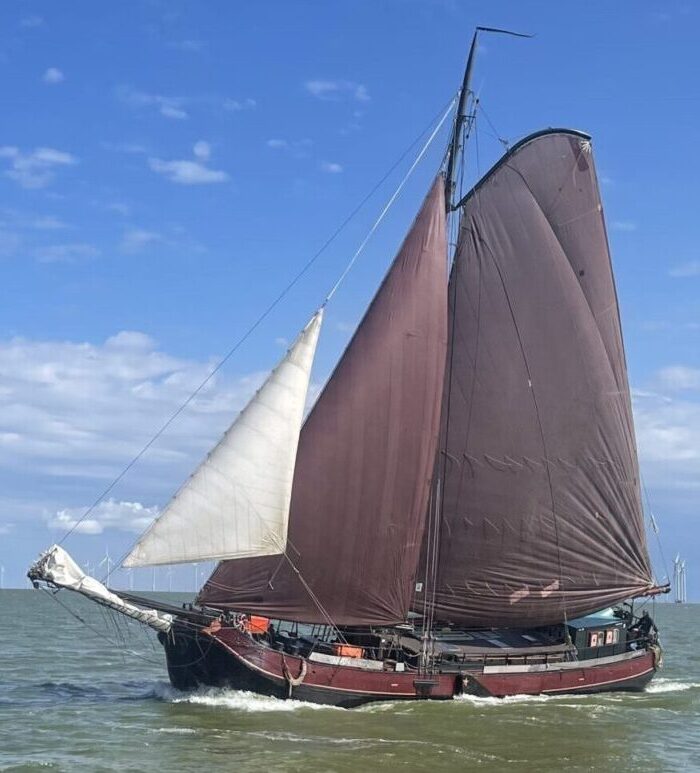 Zeilvakantie met schipper op de Waddenzee en het IJsselmeer Zeilvakantie met schipper op de Waddenzee en het IJsselmeer